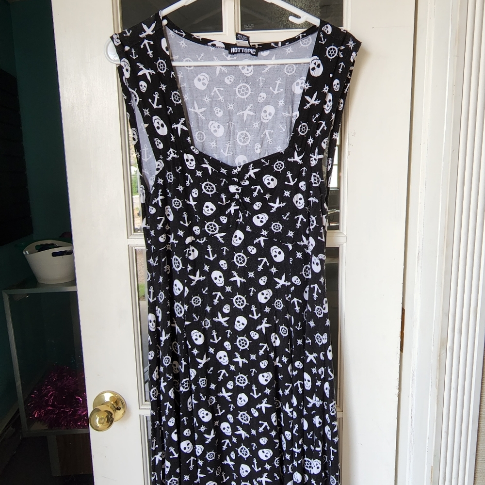 Hot Topic dress with skulls